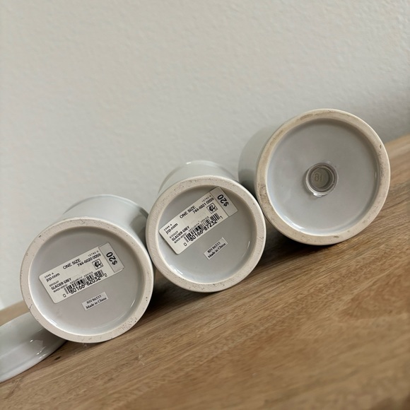 ❌ 3 Pc Ceramic Bathroom Set — Soap Dispenser Toothbrush Holder Cotton Swab Jar - Picture 7 of 8